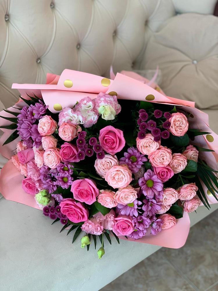 Букет цветов из: Хризантемы, Розы и Лизиантусы в Селявном