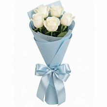 Букет 5 Белых роз Проуд в Селявном