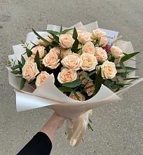 Букет Кремовые розы Латте в Селявном