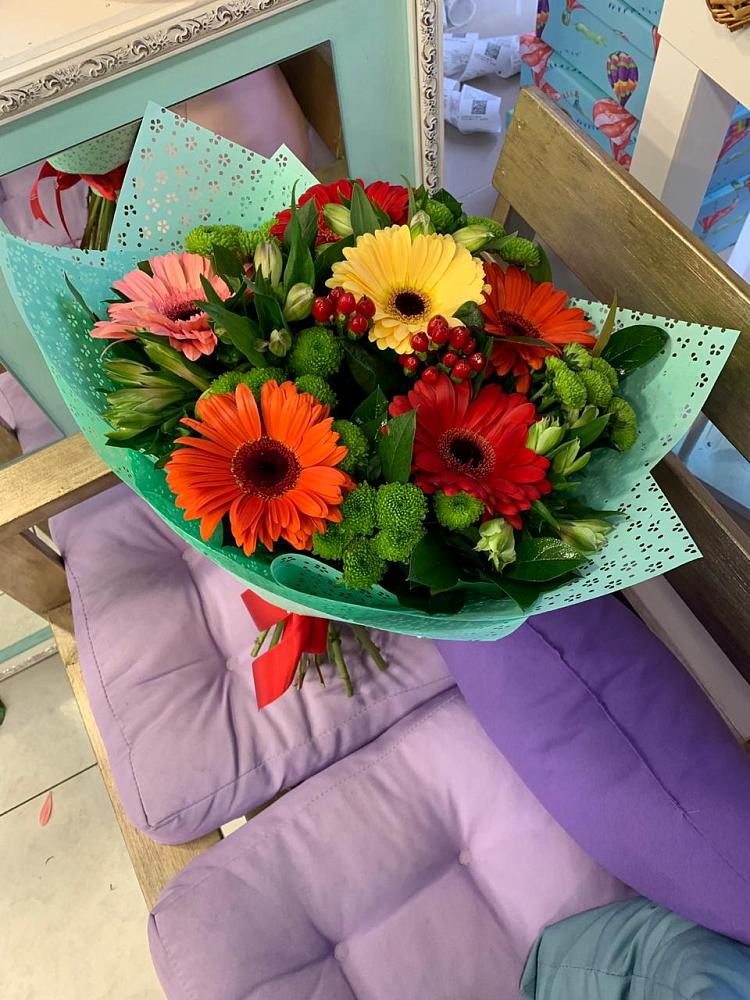 Букет цветов из: Герберы, Хризантемы и Альстромерии в Селявном