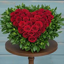 Цветочная композиция из Розы в виде сердца в Селявном