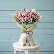 Букет цветов из:  Орхидеи и Розы в Селявном