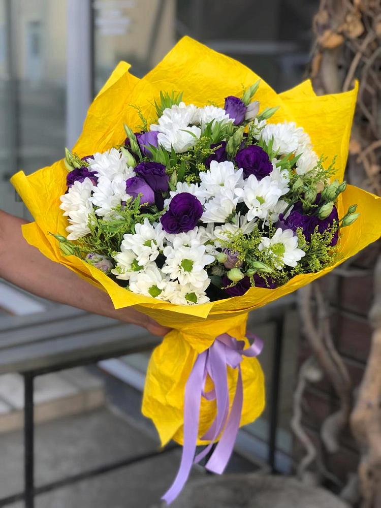 Букет цветов из: Ирисы, Хризантемы и Ромашки в Селявном