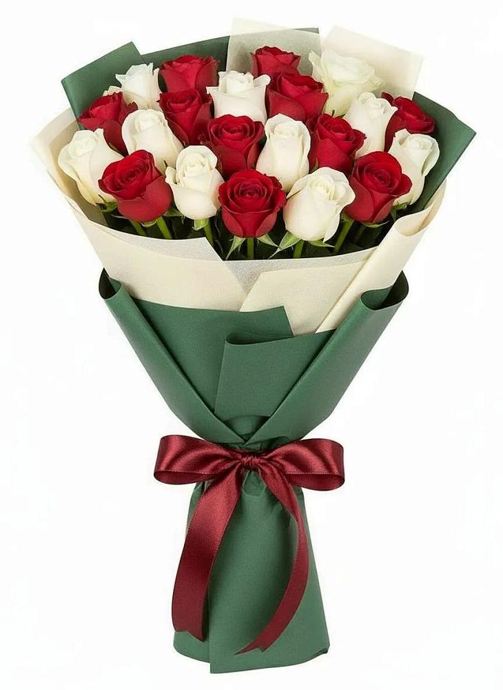 Букет Микс из красных и белых роз в Селявном