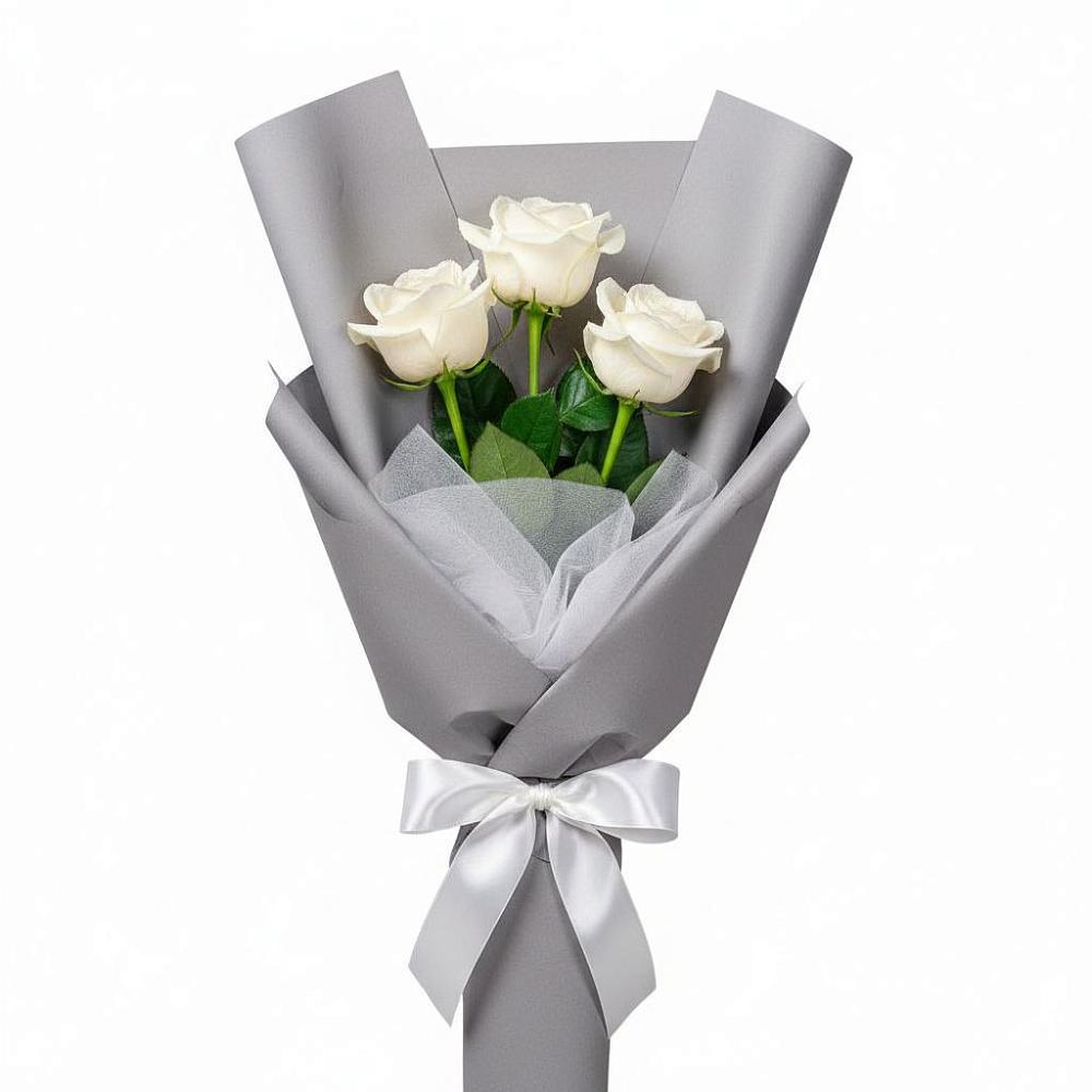 Букет 3 белые розы в Селявном