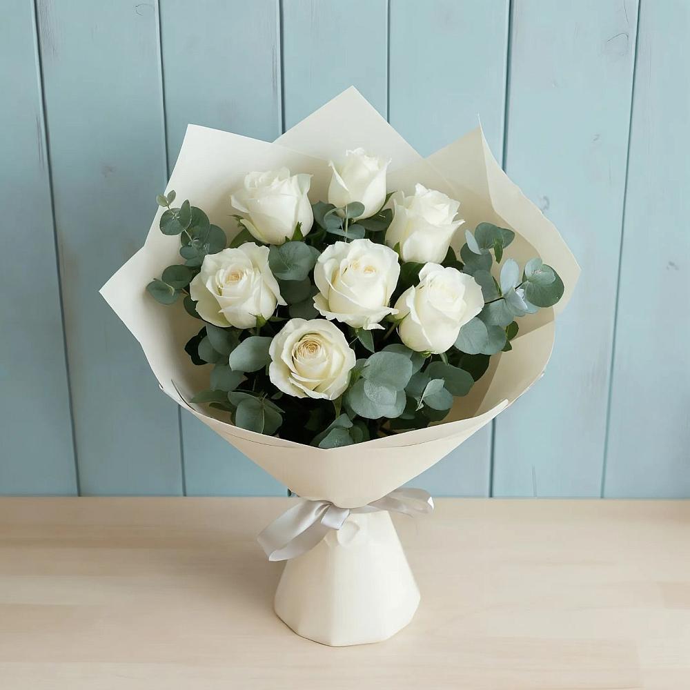 Букет Белые розы в Эвкалипте в Селявном