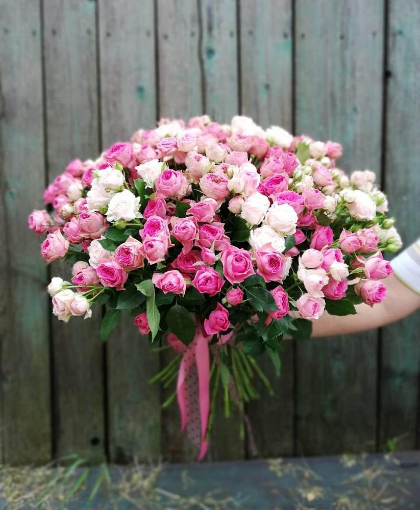 Букет Розовые кустовые розы Натали и Лав Лидия в Селявном