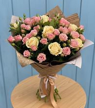 Букет цветов из:  Розы #REPLACE_PRED# Селявном